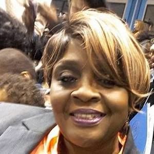 Meet your Posher, Sandy